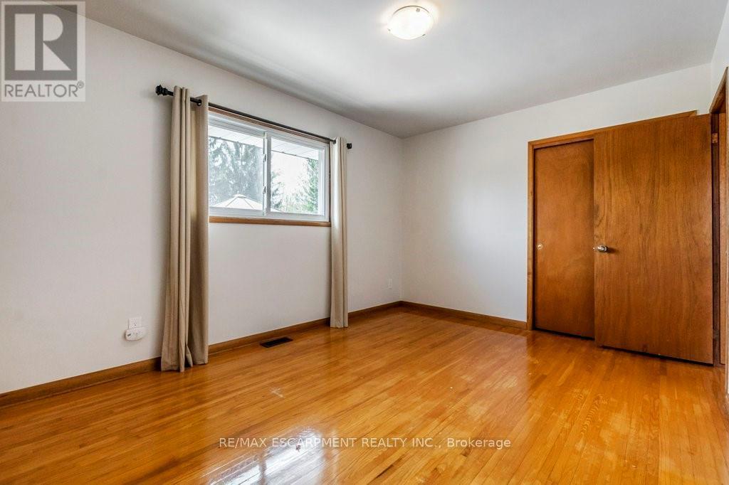 30 Terrace Avenue, Welland, Ontario  L3C 2C4 - Photo 42 - X12354516