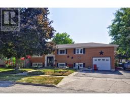 44 MARK CRESCENT, Cambridge, Ontario