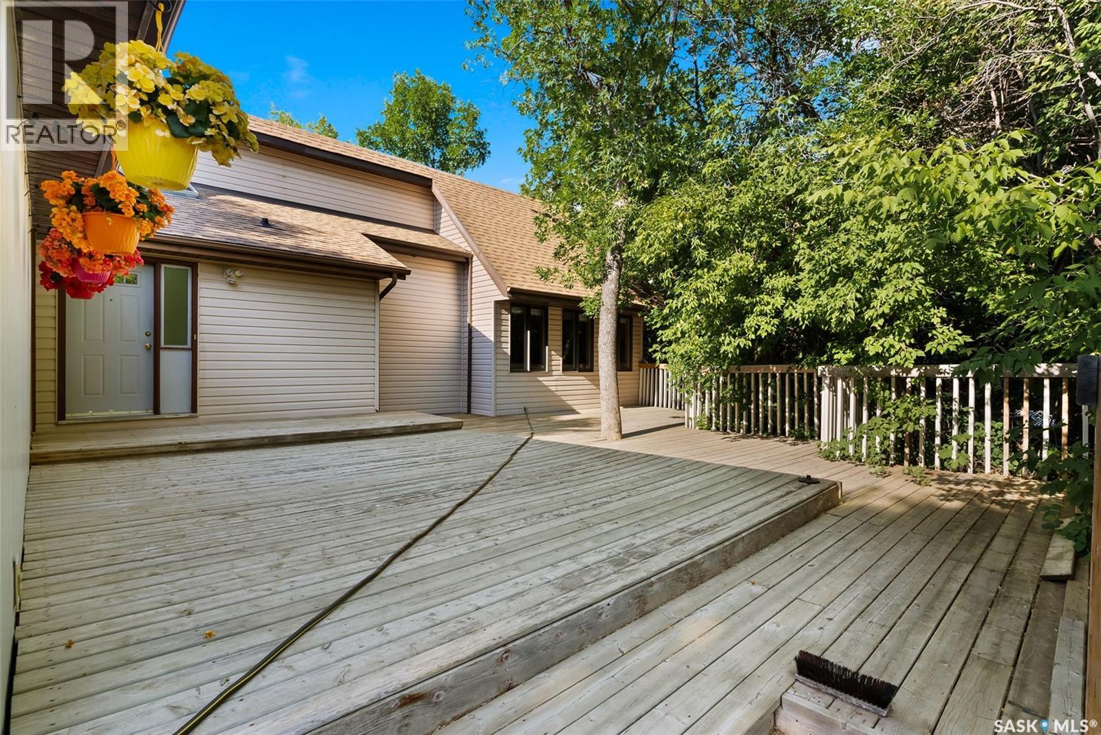 106 Shaw Drive, Regina Beach, Saskatchewan  S0G 4C0 - Photo 2 - SK016111