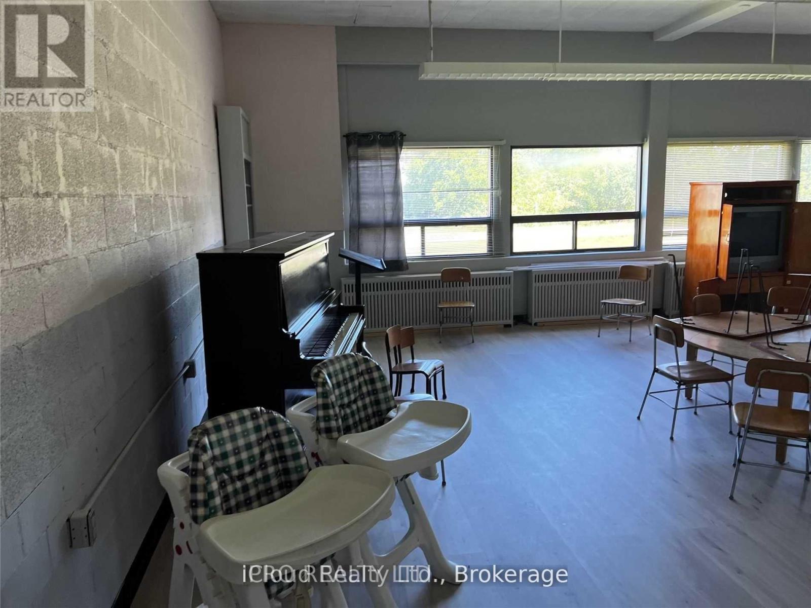 10611 Highway 3, Wainfleet, Ontario  L3K 5V4 - Photo 14 - X12072630