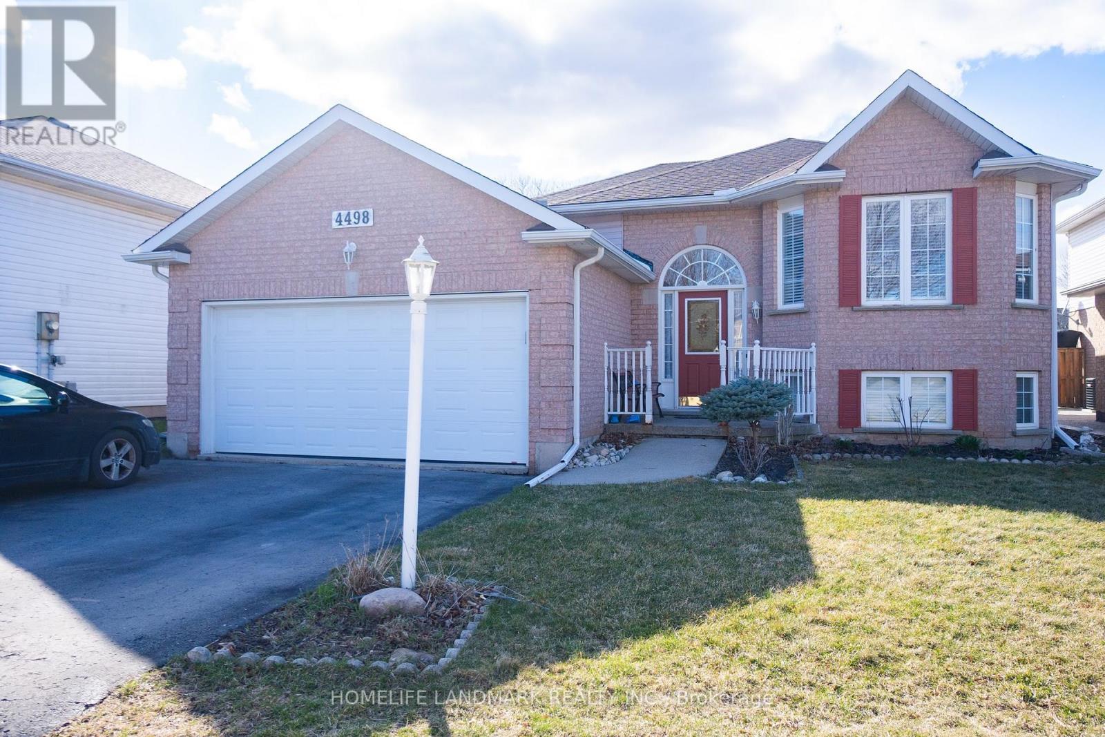 4498 Garden Gate Terrace, Lincoln (Beamsville), Ontario  L0R 1B9 - Photo 2 - X12310492