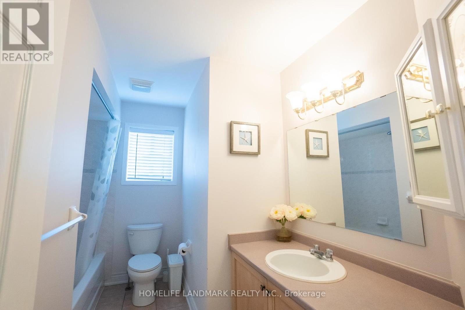 4498 Garden Gate Terrace, Lincoln (Beamsville), Ontario  L0R 1B9 - Photo 13 - X12310492