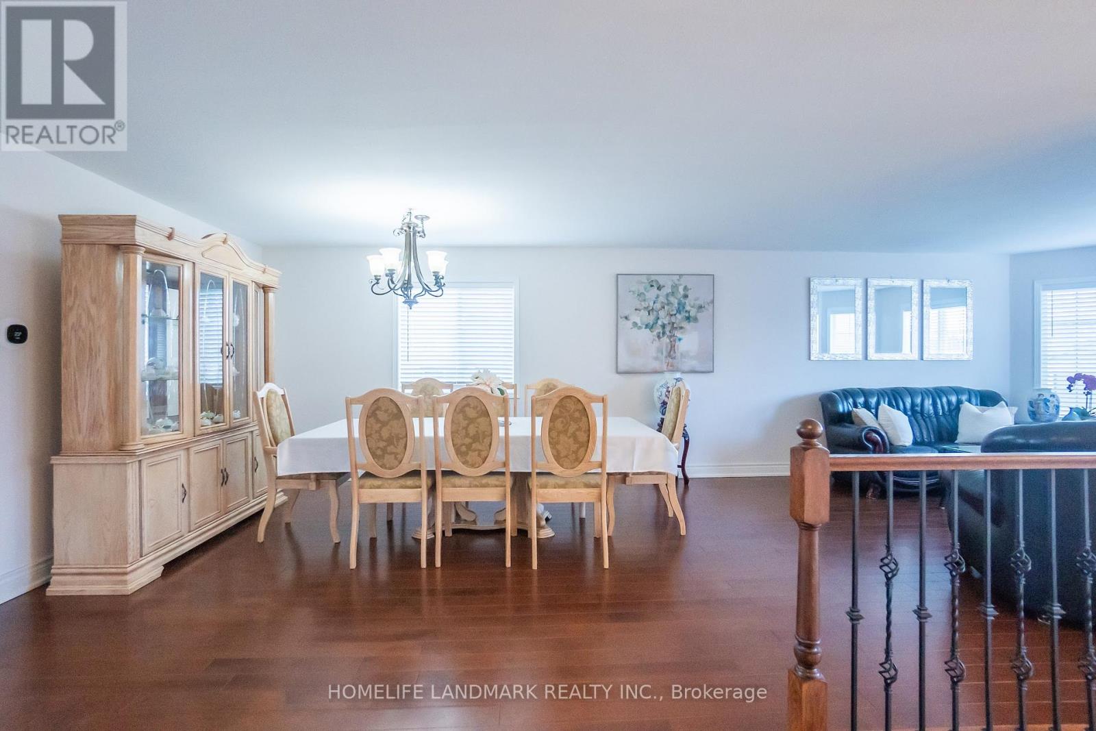 4498 Garden Gate Terrace, Lincoln (Beamsville), Ontario  L0R 1B9 - Photo 16 - X12310492