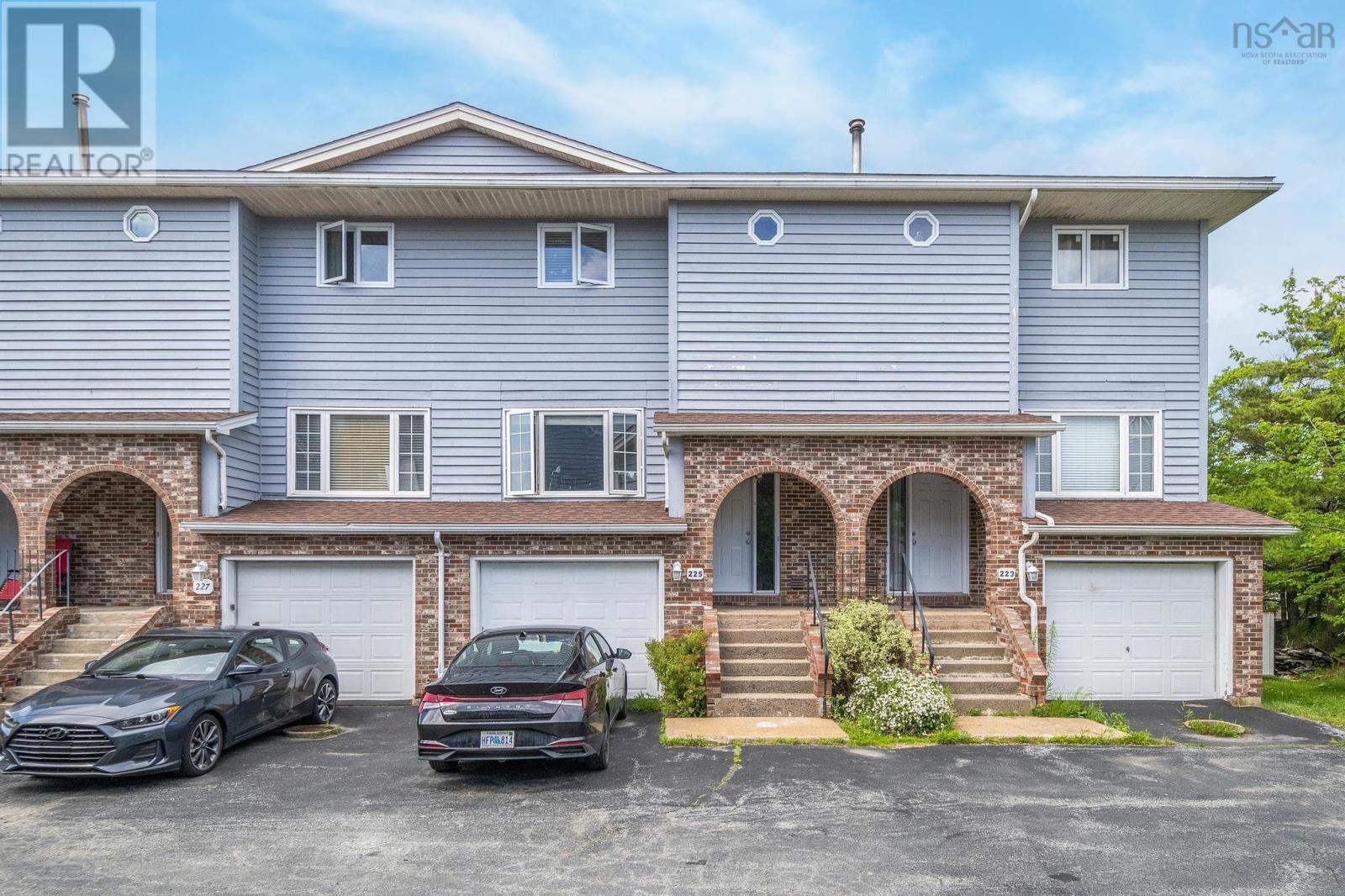 225 Farnham Gate Road, Halifax, Nova Scotia