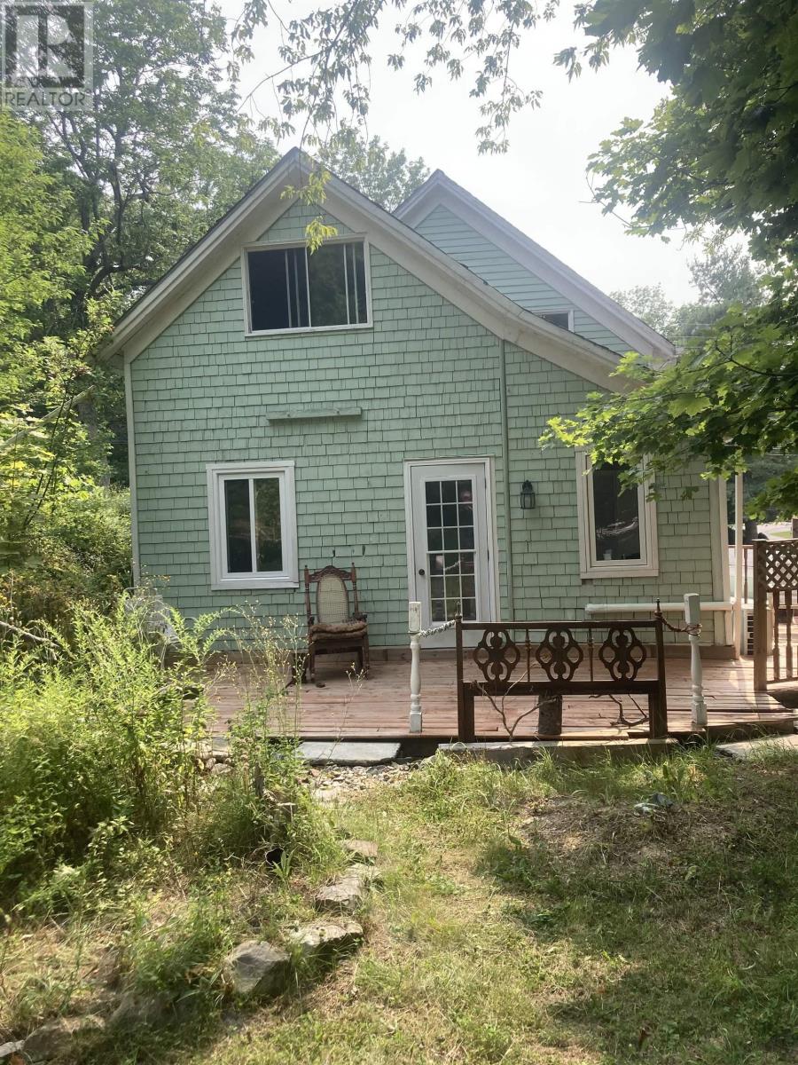 103 School Street, Liverpool, Nova Scotia  B0T 1K0 - Photo 4 - 202519839