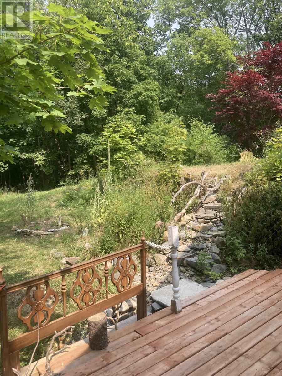 103 School Street, Liverpool, Nova Scotia  B0T 1K0 - Photo 6 - 202519839