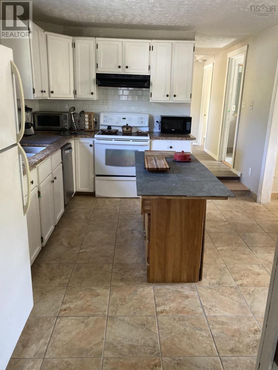 103 School Street, Liverpool, Nova Scotia  B0T 1K0 - Photo 10 - 202519839