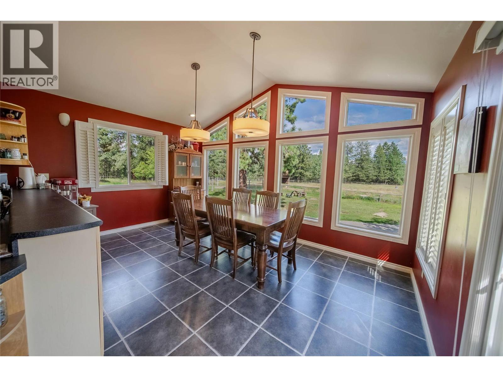 5121 Mission Road, Cranbrook, British Columbia  V1C 7B7 - Photo 10 - 10359820