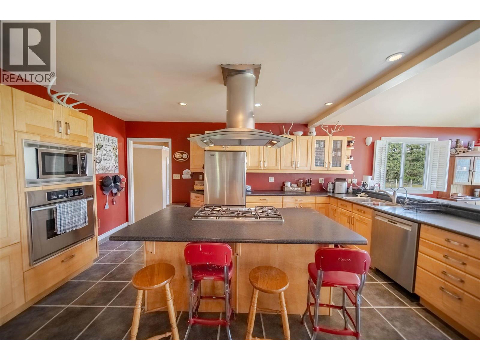 5121 Mission Road, Cranbrook, British Columbia  V1C 7B7 - Photo 8 - 10359820