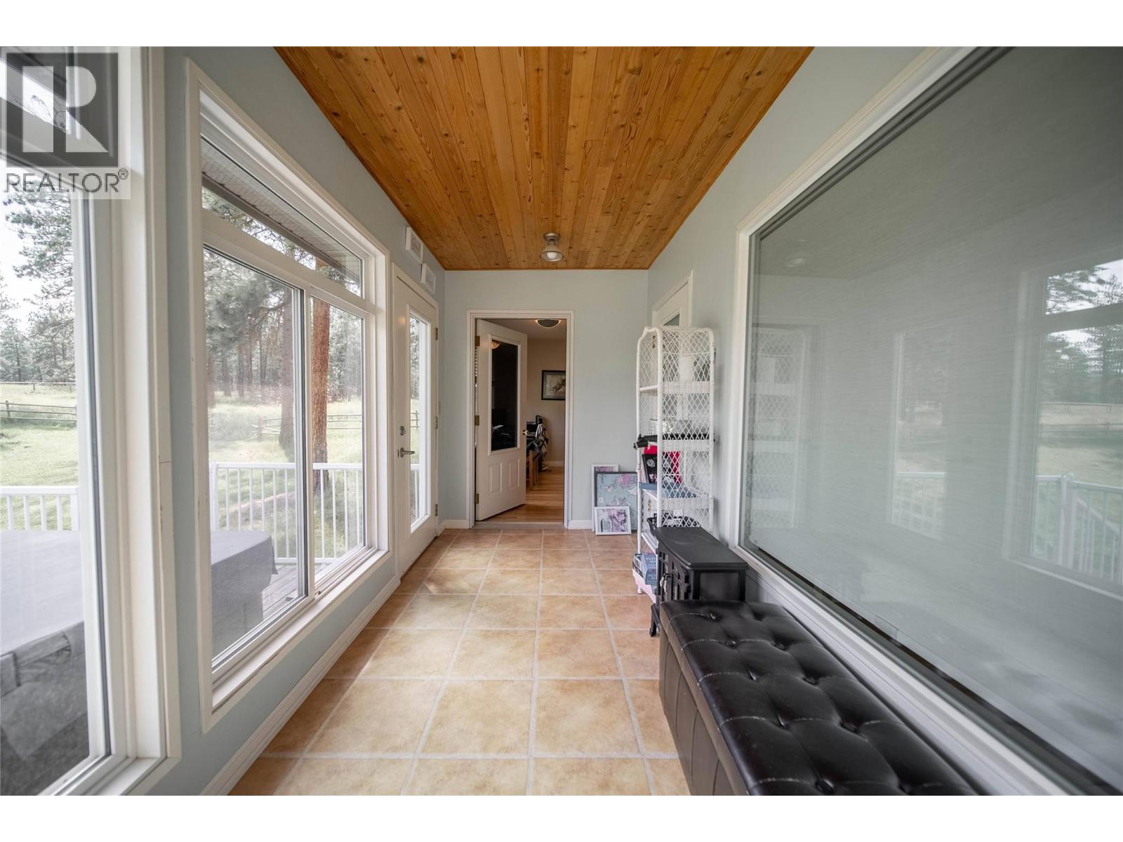 5121 Mission Road, Cranbrook, British Columbia  V1C 7B7 - Photo 19 - 10359820