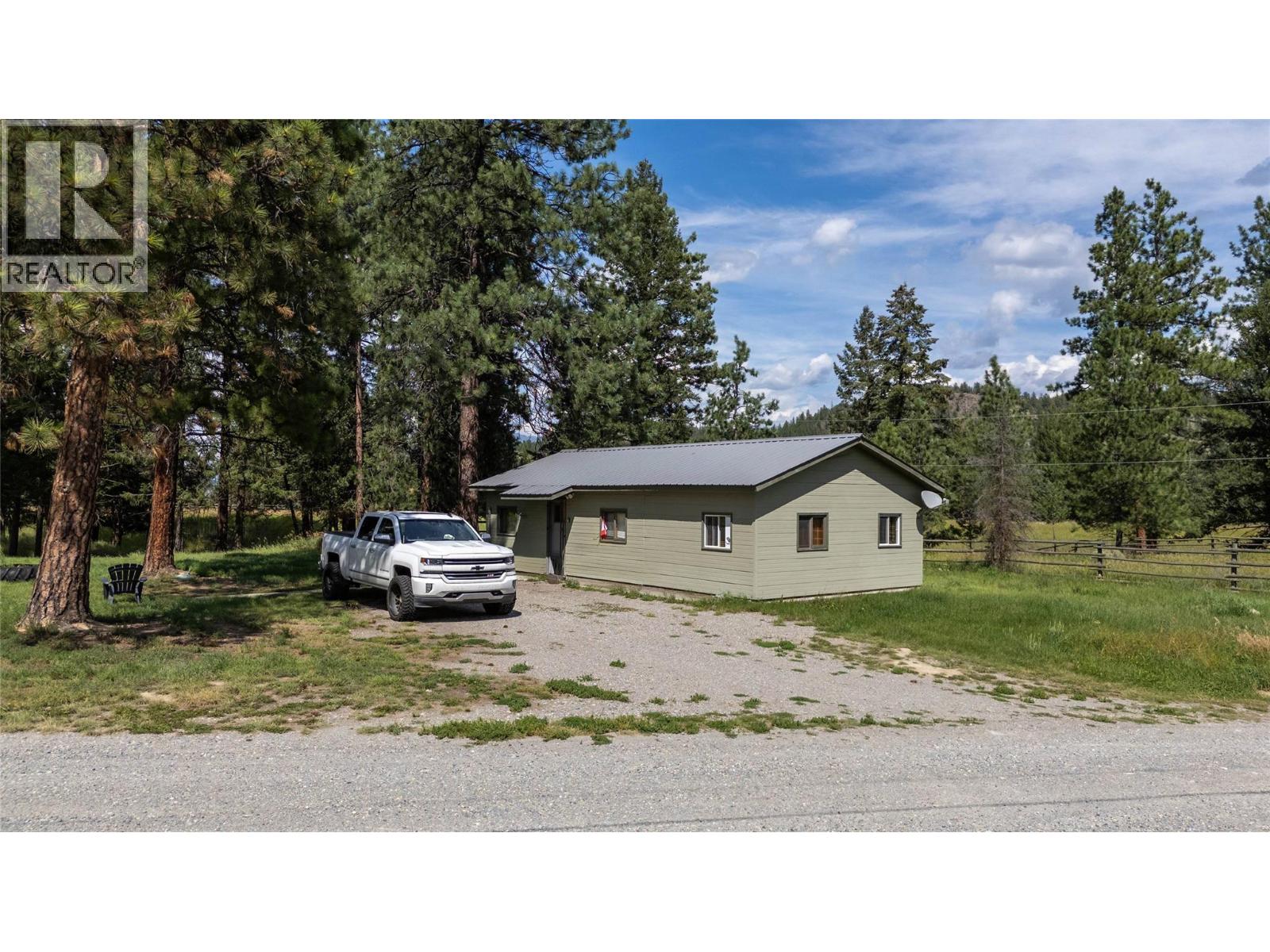 5121 Mission Road, Cranbrook, British Columbia  V1C 7B7 - Photo 3 - 10359820