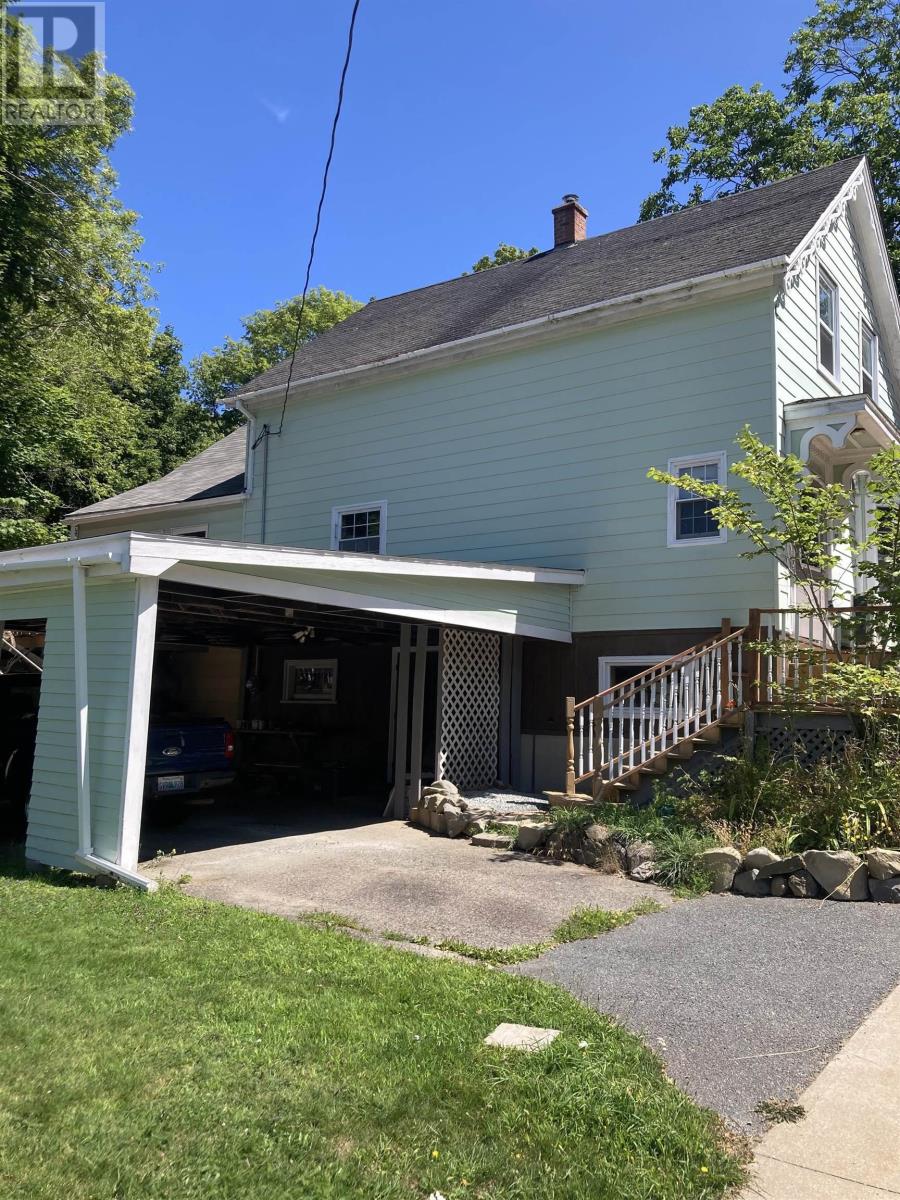 103 School Street, Liverpool, Nova Scotia  B0T 1K0 - Photo 2 - 202519839