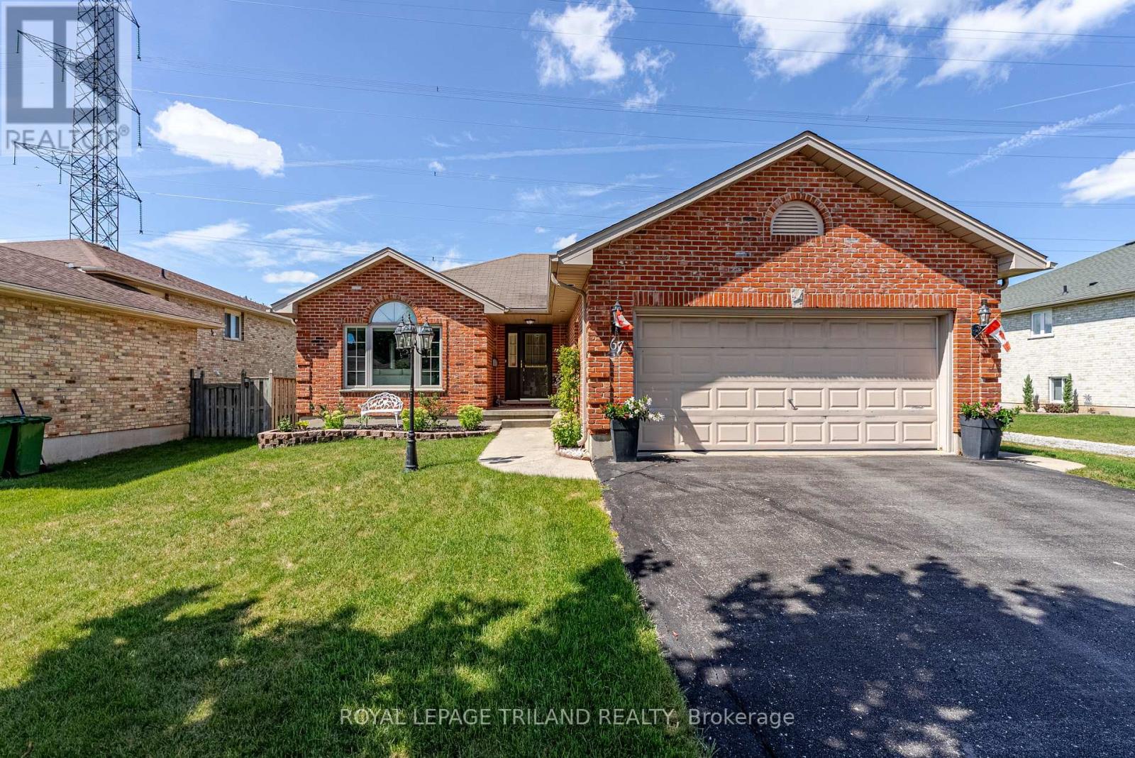 67 Donker Drive, St. Thomas, Ontario  N5P 4J1 - Photo 1 - X12354717