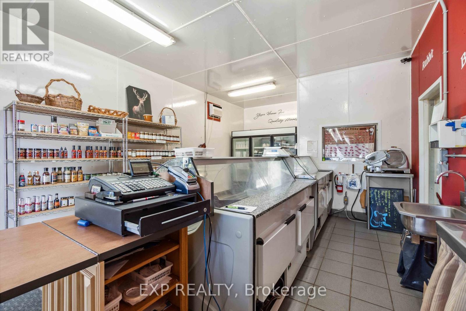 3099 Broadway Street, Brooke-Alvinston, Ontario  N0N 1A0 - Photo 8 - X12354836