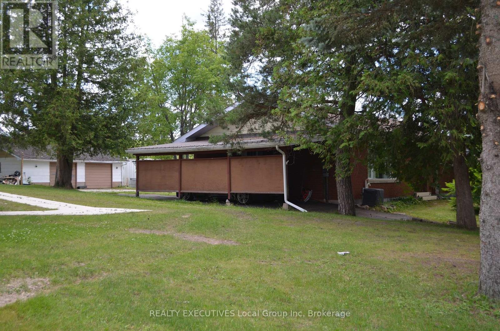347 Clark Street, Powassan, Ontario  P0H 1Z0 - Photo 3 - X12269878