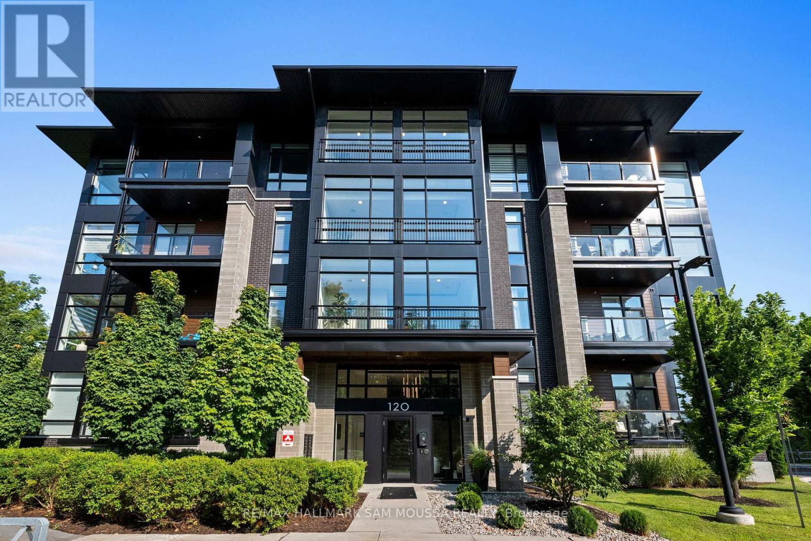 101 - 120 CORTILE PRIVATE, Ottawa, Ontario