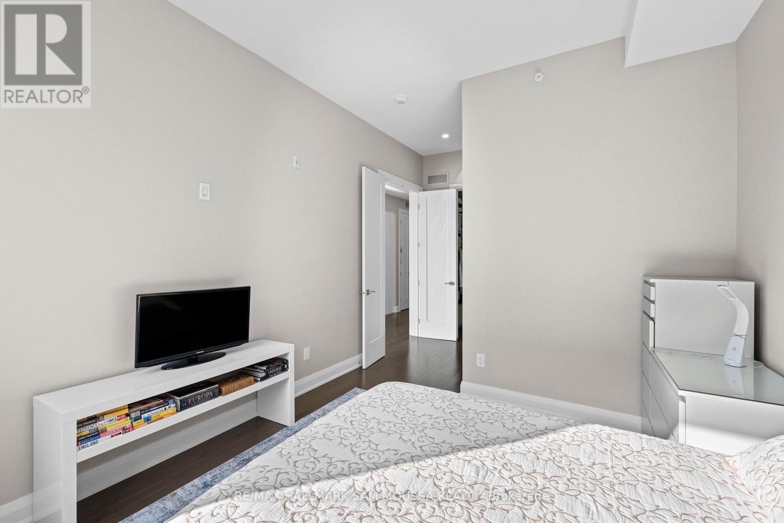 101 - 120 Cortile Private, Ottawa, Ontario  K1V 2S8 - Photo 24 - X12354780