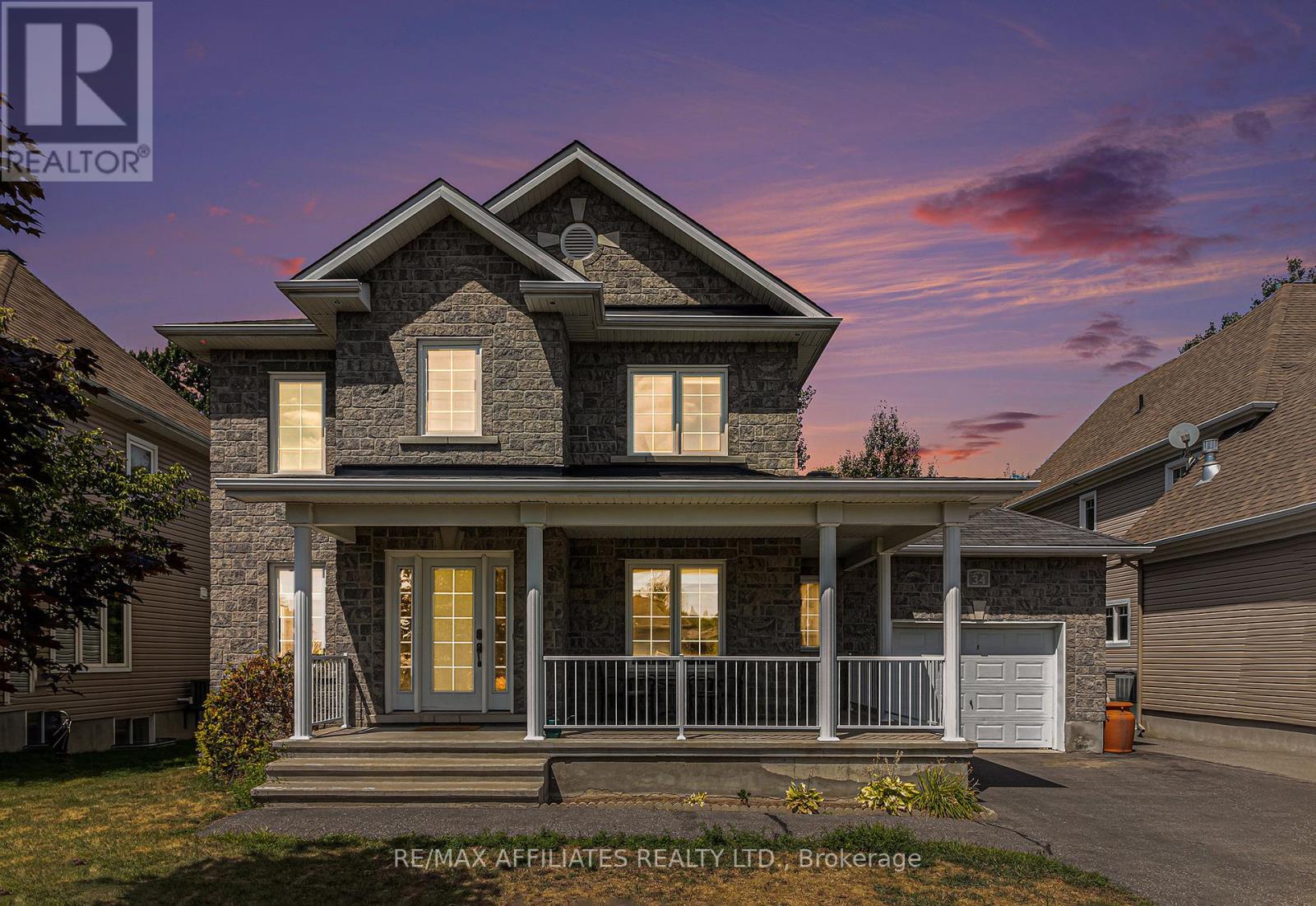 Property at 34 OASIS STREET image 2