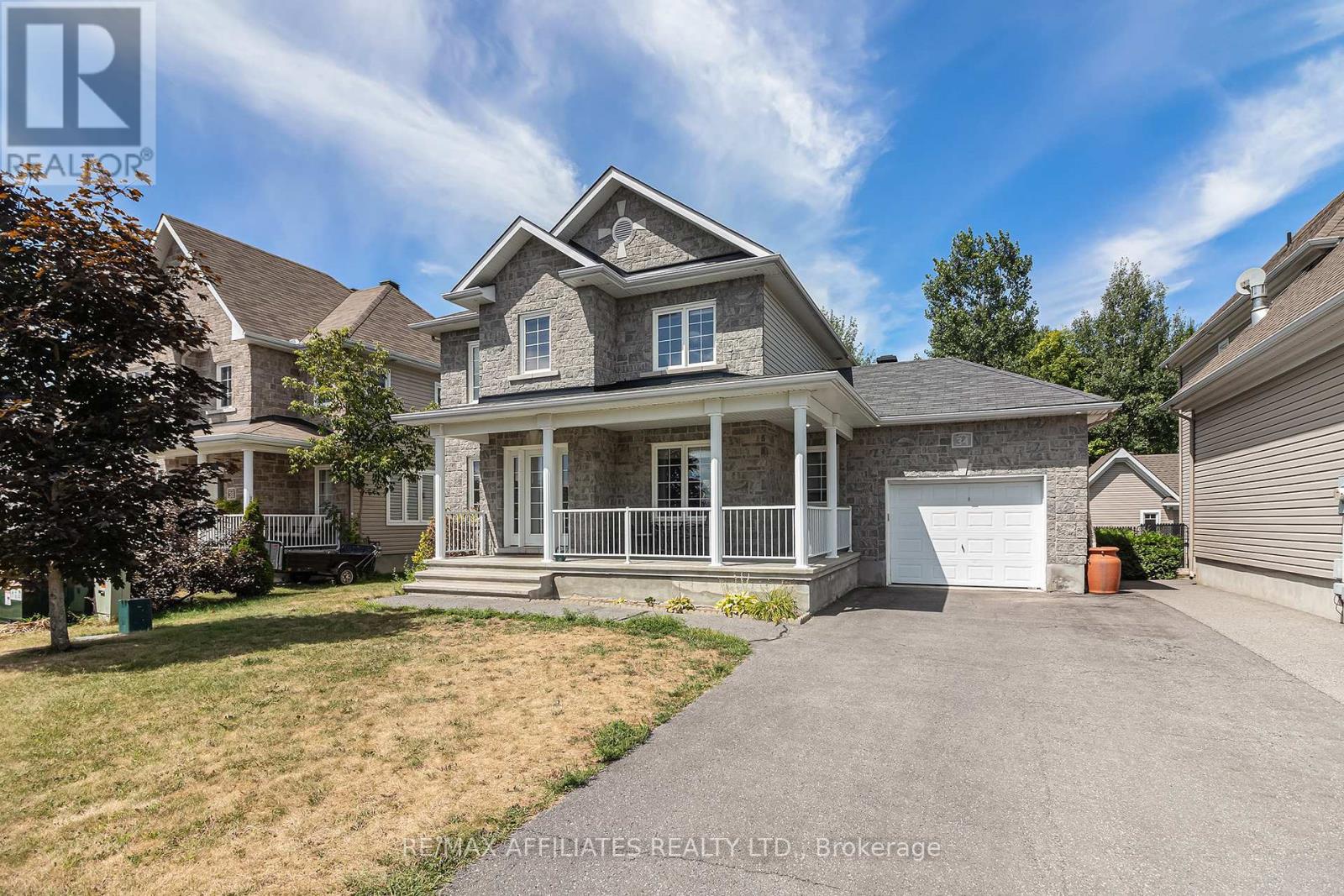 Property at 34 OASIS STREET image 4