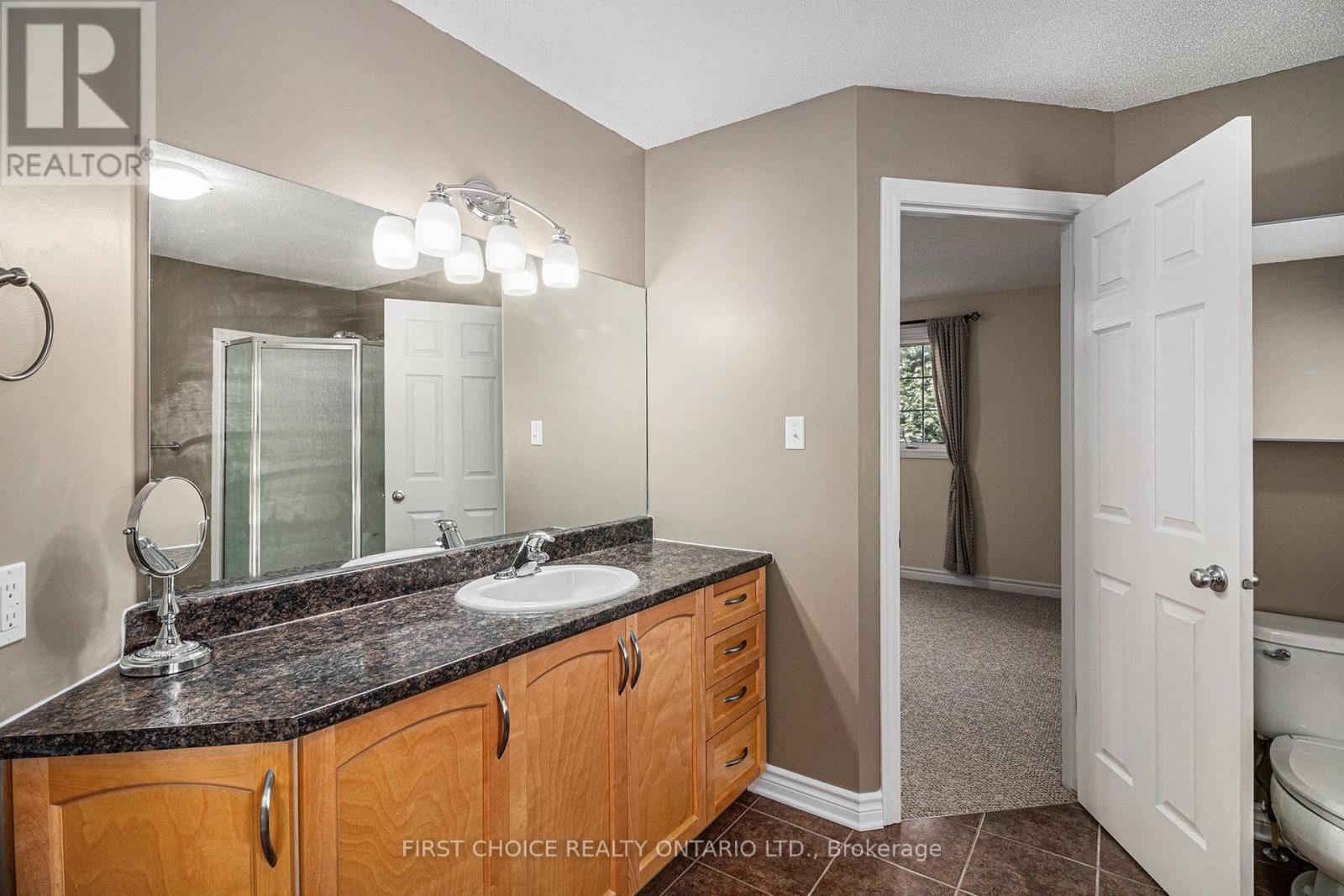 277 Mica Crescent, Clarence-Rockland, Ontario  K4K 0E9 - Photo 15 - X12354807