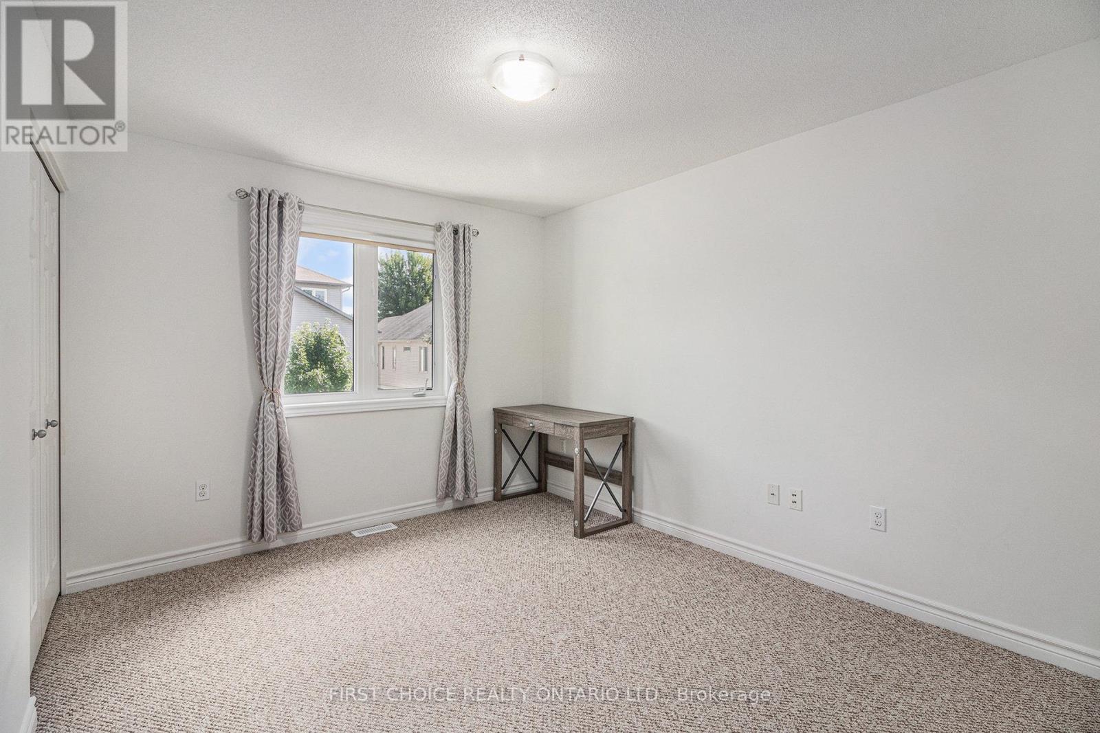 277 Mica Crescent, Clarence-Rockland, Ontario  K4K 0E9 - Photo 17 - X12354807