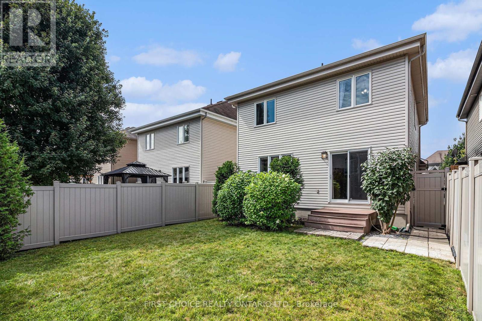 277 Mica Crescent, Clarence-Rockland, Ontario  K4K 0E9 - Photo 22 - X12354807