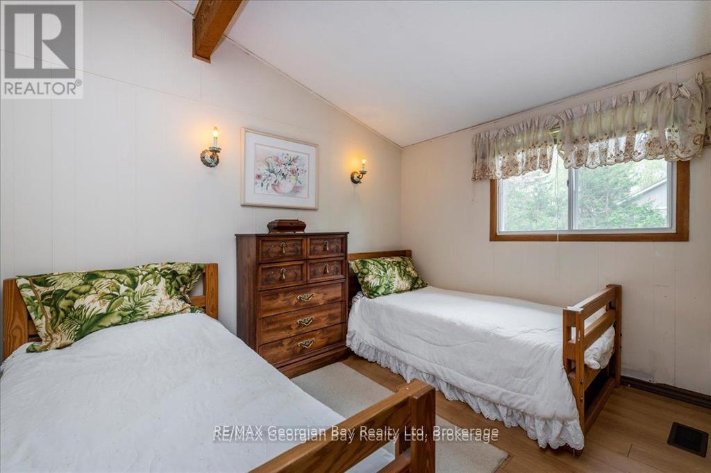 25 Tall Pines Drive W, Tiny, Ontario  L9M 0H4 - Photo 21 - S12354704
