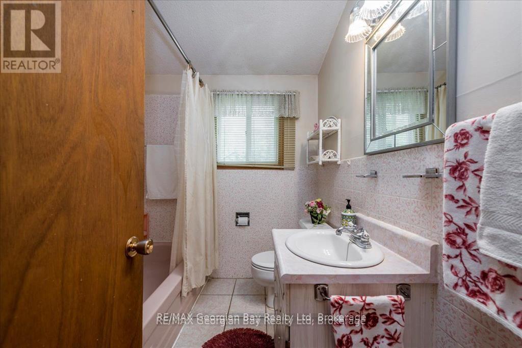 25 Tall Pines Drive W, Tiny, Ontario  L9M 0H4 - Photo 23 - S12354704