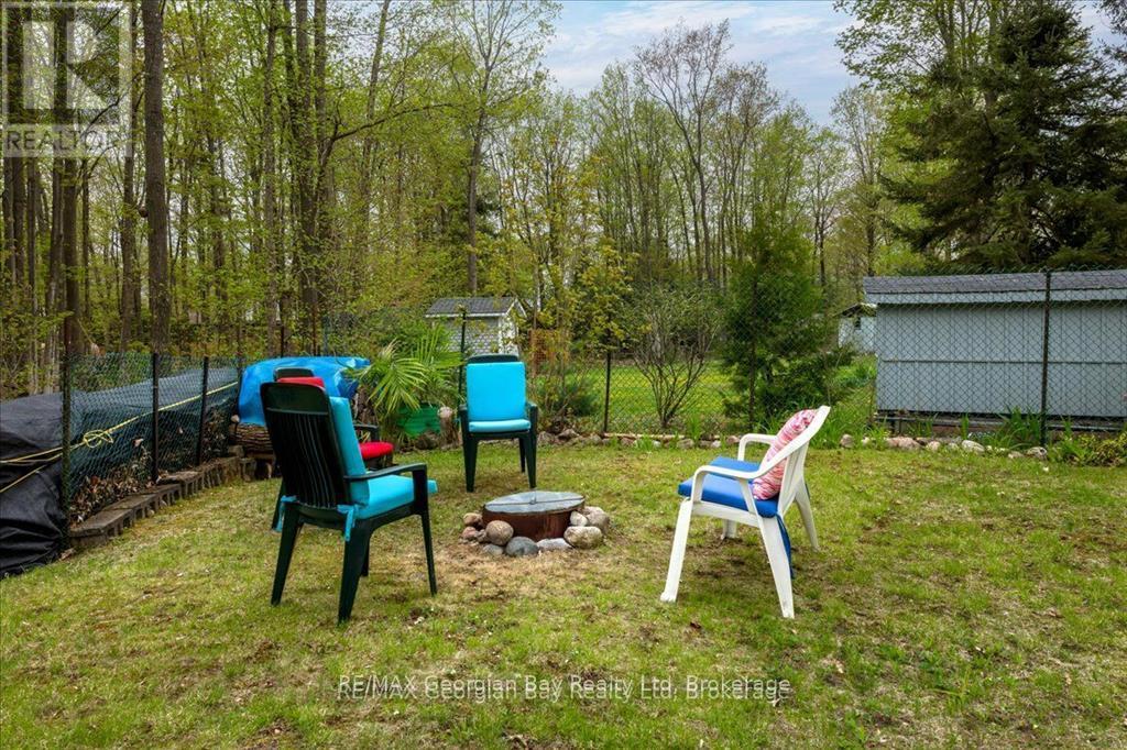 25 Tall Pines Drive W, Tiny, Ontario  L9M 0H4 - Photo 33 - S12354704