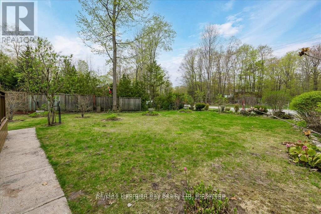 25 Tall Pines Drive W, Tiny, Ontario  L9M 0H4 - Photo 34 - S12354704