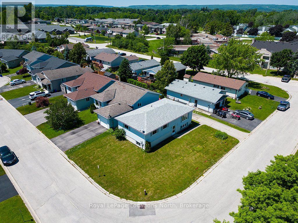 14 Birchwood Court, Meaford, Ontario  N4L 1T8 - Photo 21 - X12354735