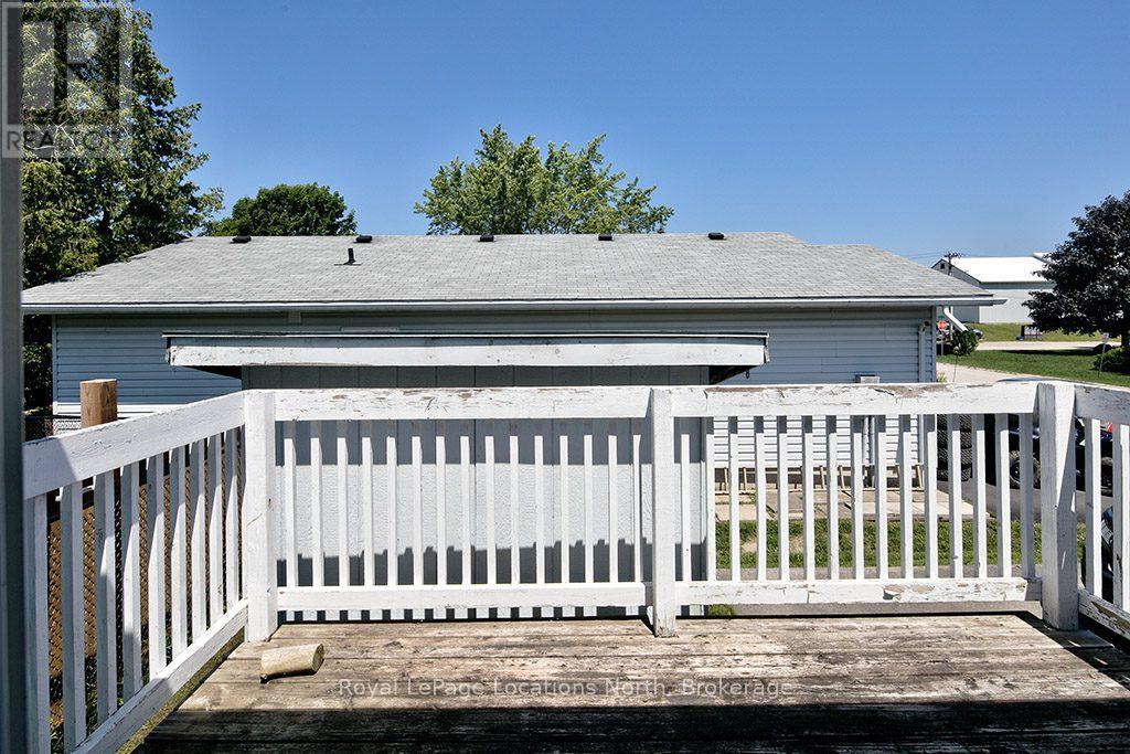 14 Birchwood Court, Meaford, Ontario  N4L 1T8 - Photo 9 - X12354735