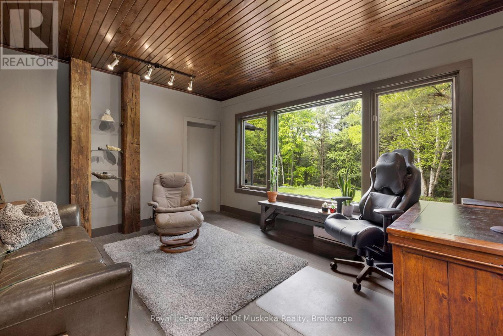 31 Curling Road, Bracebridge, Ontario  P1L 1M6 - Photo 11 - X12354779
