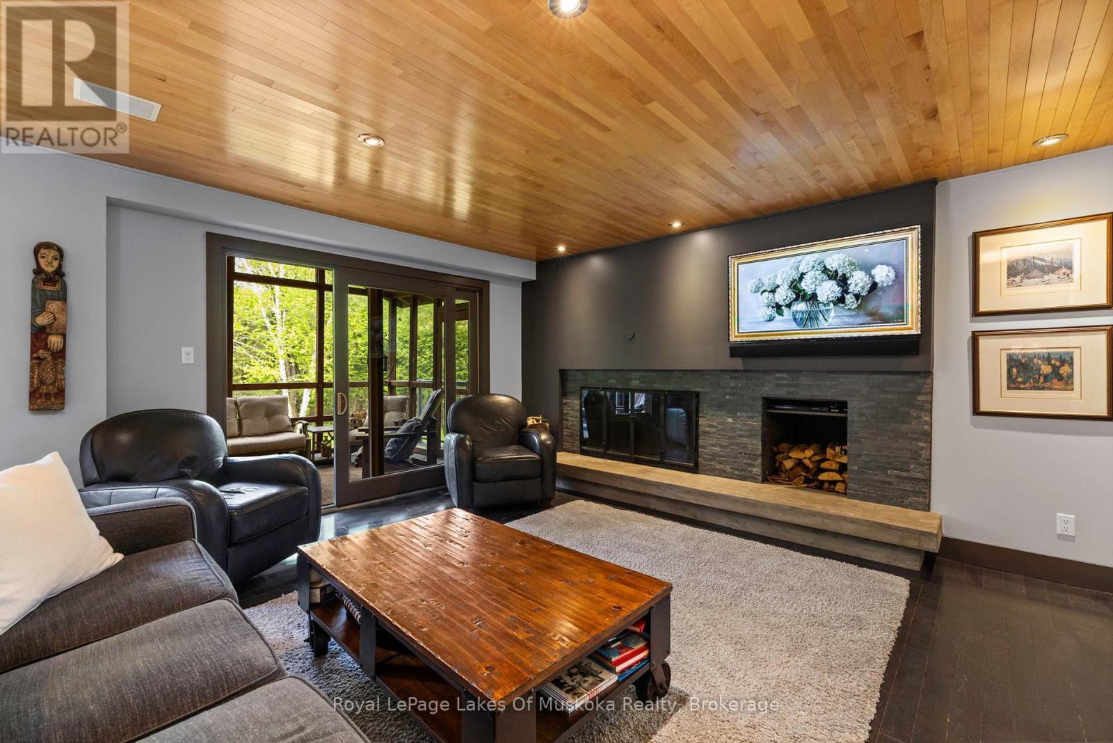 31 Curling Road, Bracebridge, Ontario  P1L 1M6 - Photo 16 - X12354779