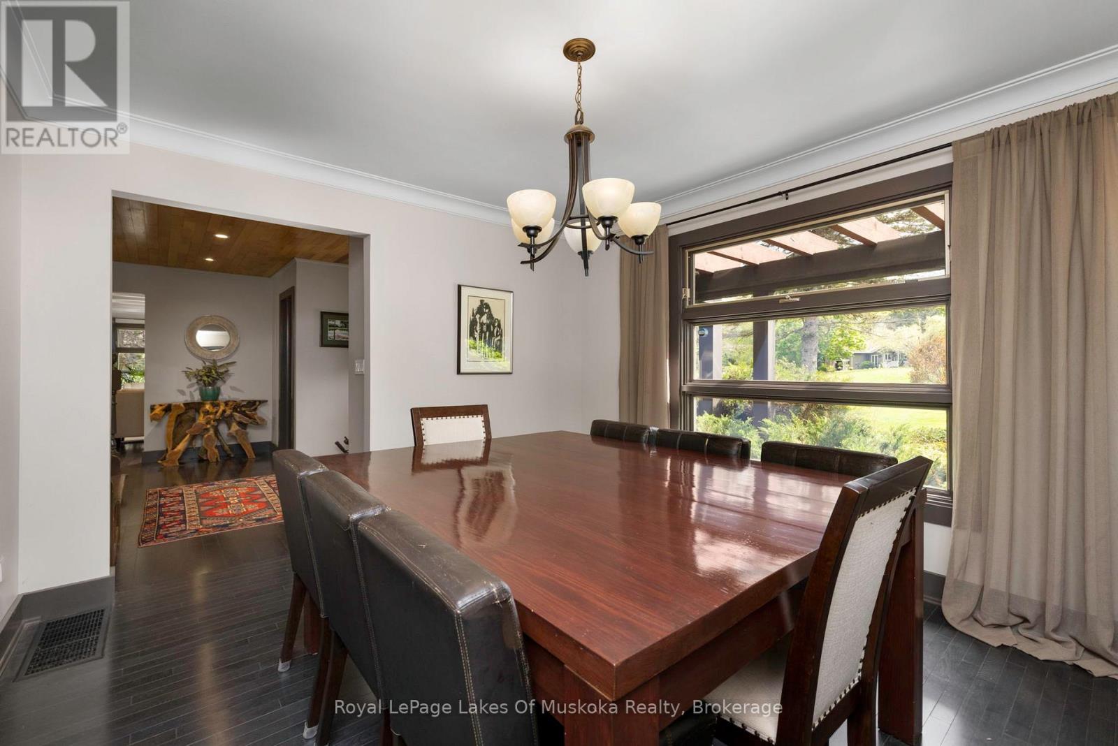 31 Curling Road, Bracebridge, Ontario  P1L 1M6 - Photo 21 - X12354779