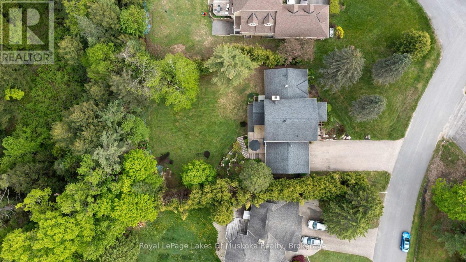 31 Curling Road, Bracebridge, Ontario  P1L 1M6 - Photo 5 - X12354779