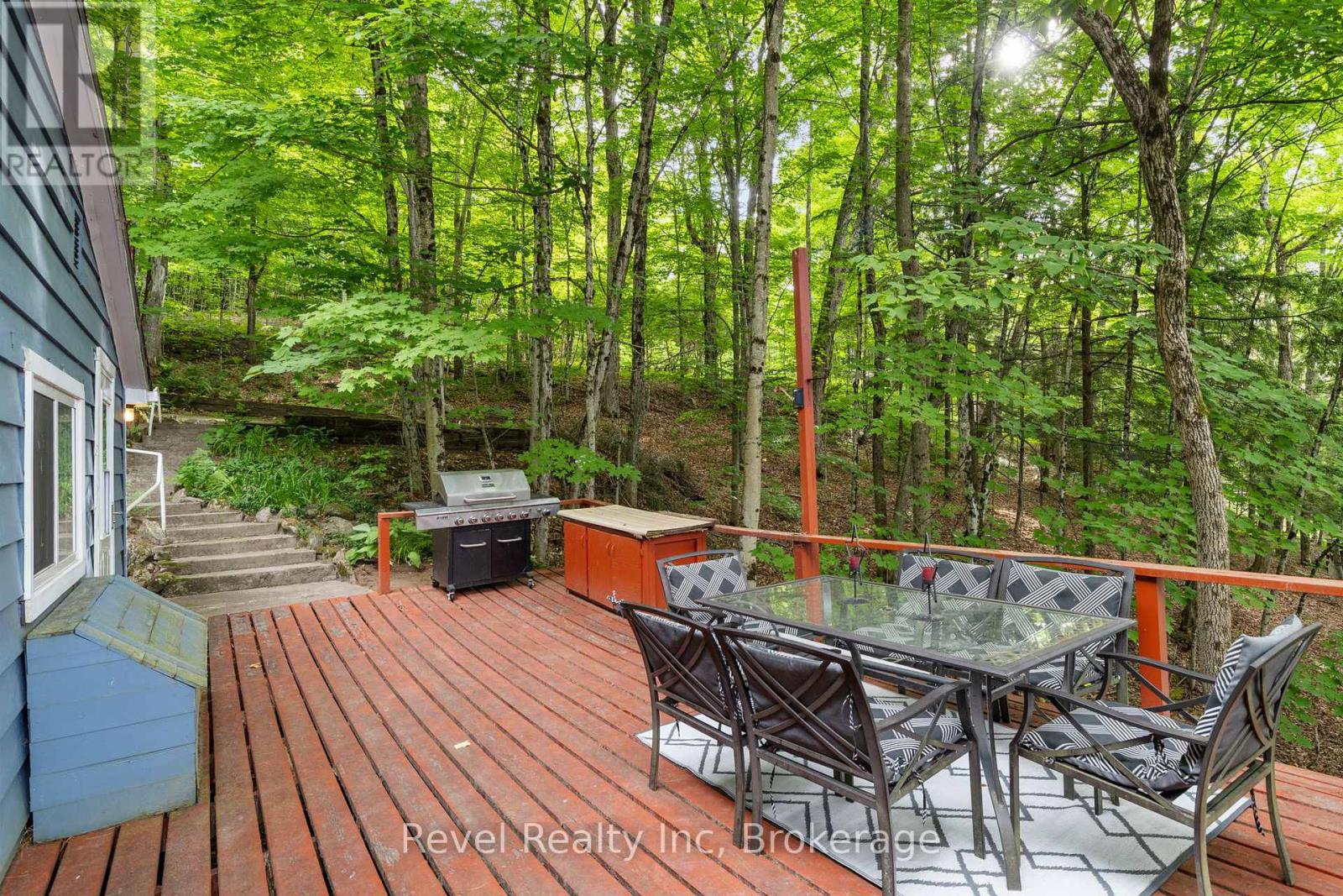 1096 Cowan Park Road, Muskoka Lakes, Ontario  P0B 1M0 - Photo 18 - X12354789