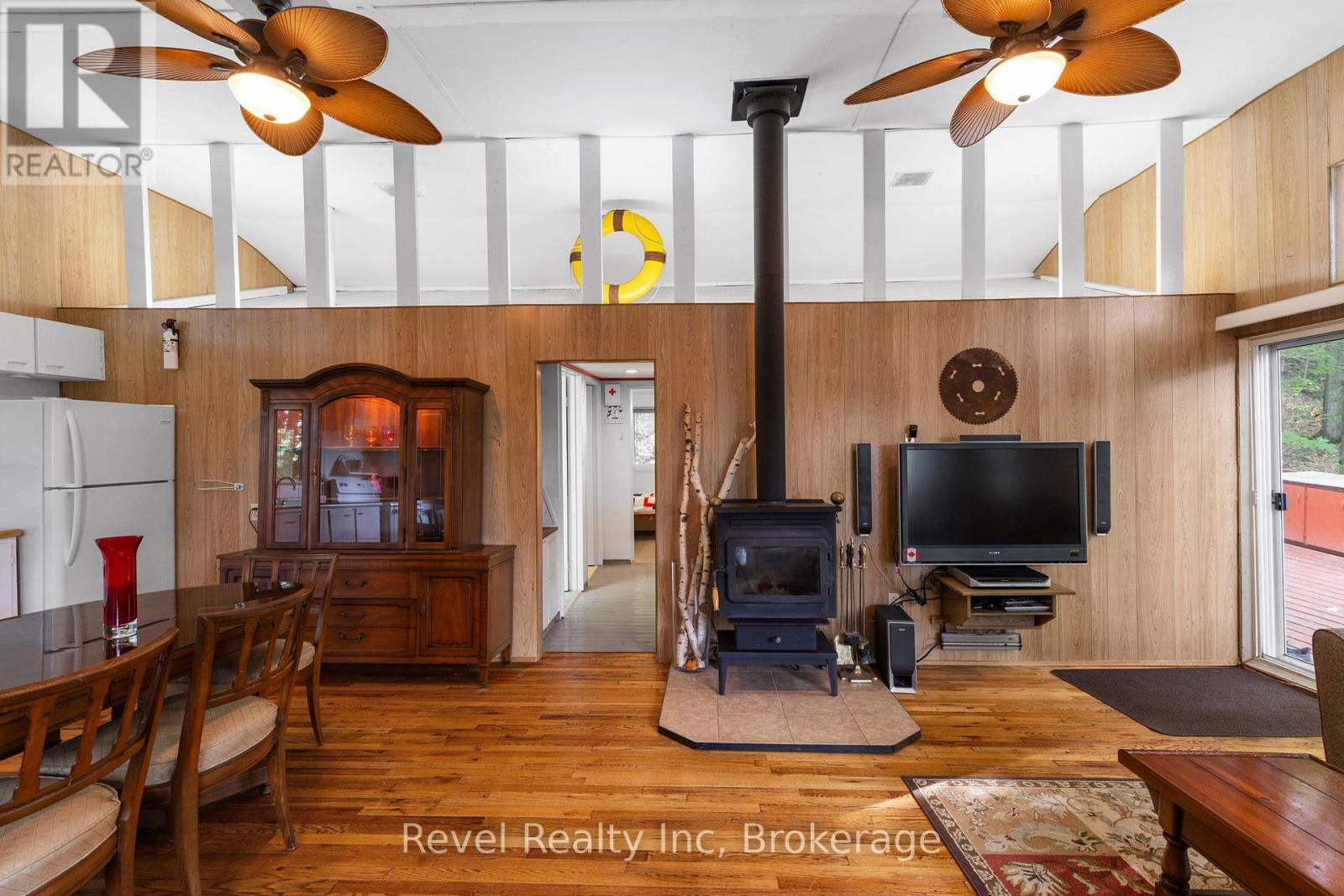 1096 Cowan Park Road, Muskoka Lakes, Ontario  P0B 1M0 - Photo 5 - X12354789
