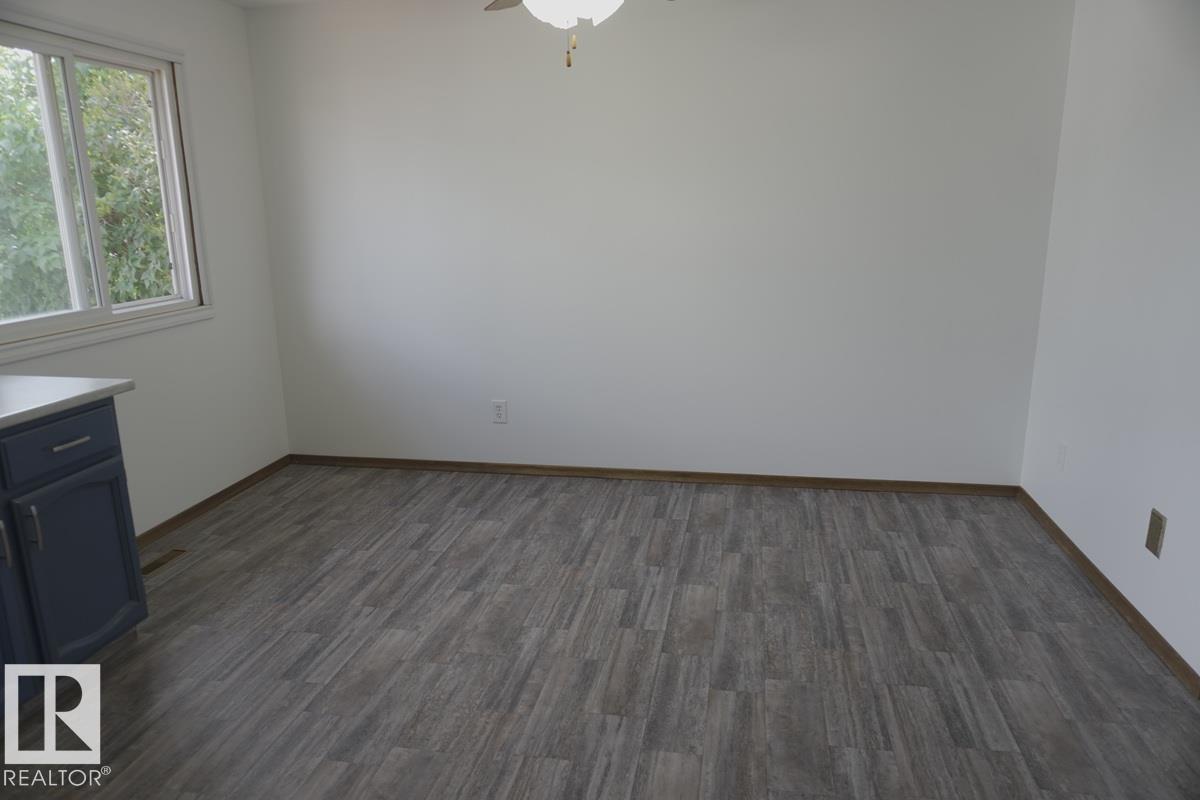 Property at 13011 123 ST NW image 5
