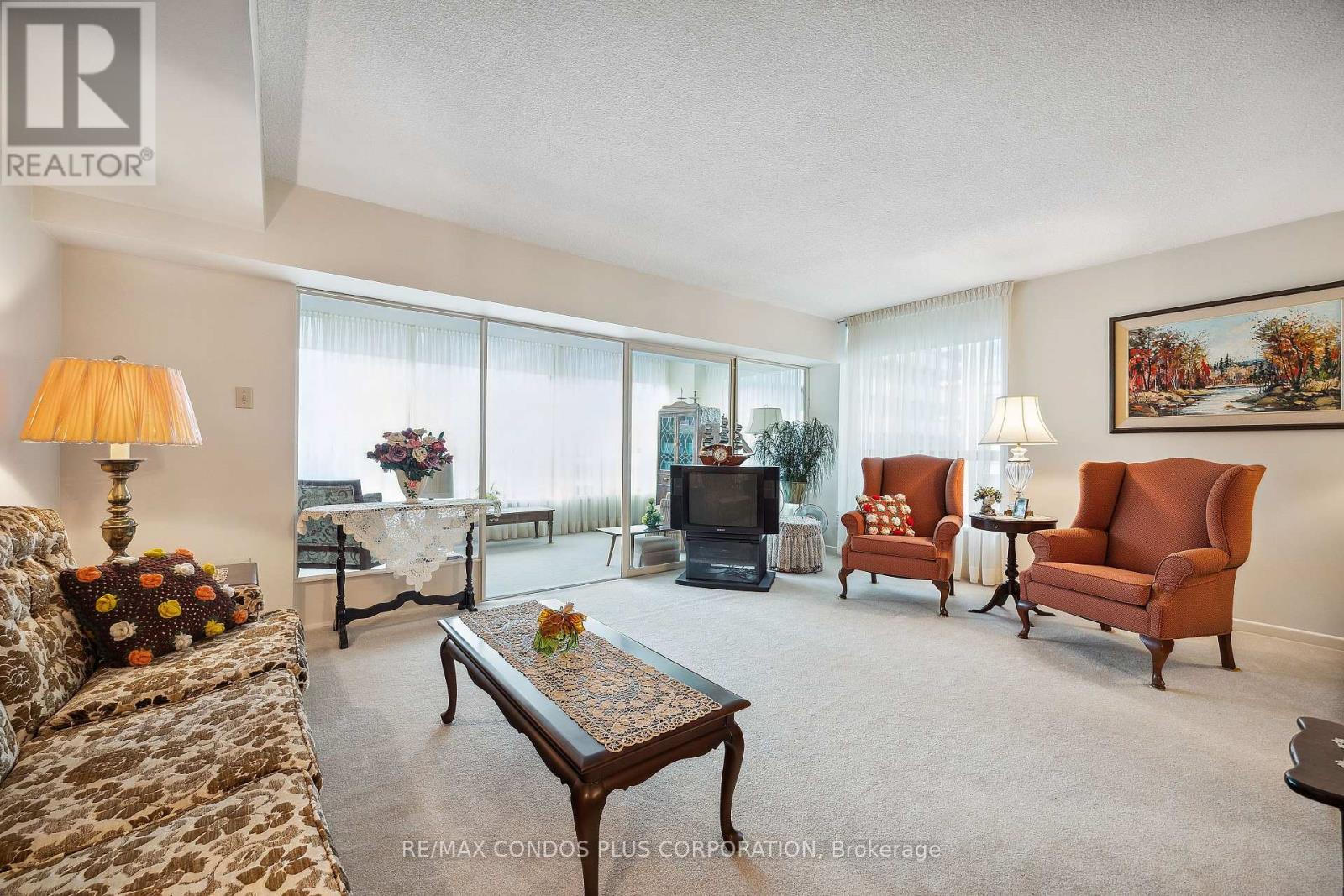 902 - 62 Wellesley Street W, Toronto, Ontario  M5S 2X3 - Photo 2 - C12354700