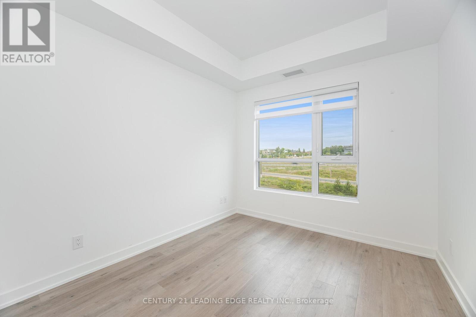 613 - 56 Lakeside Terrace, Barrie, Ontario  L4M 0L4 - Photo 15 - S12352837