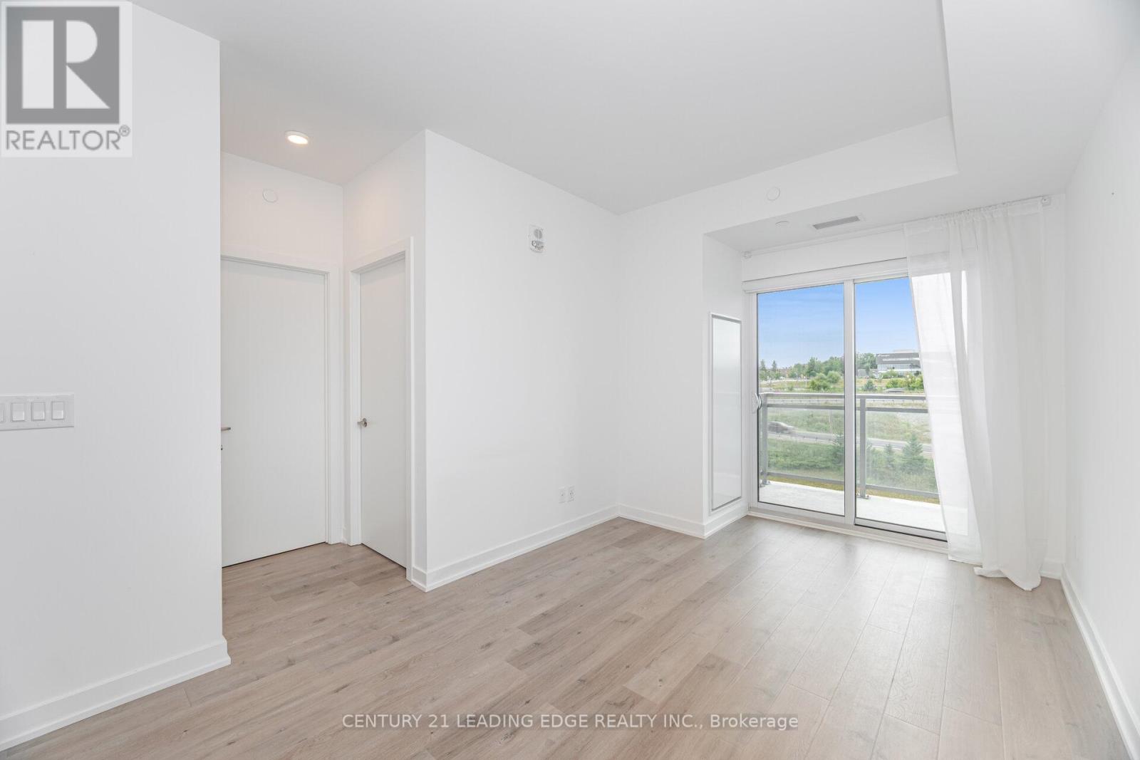 613 - 56 Lakeside Terrace, Barrie, Ontario  L4M 0L4 - Photo 11 - S12352837