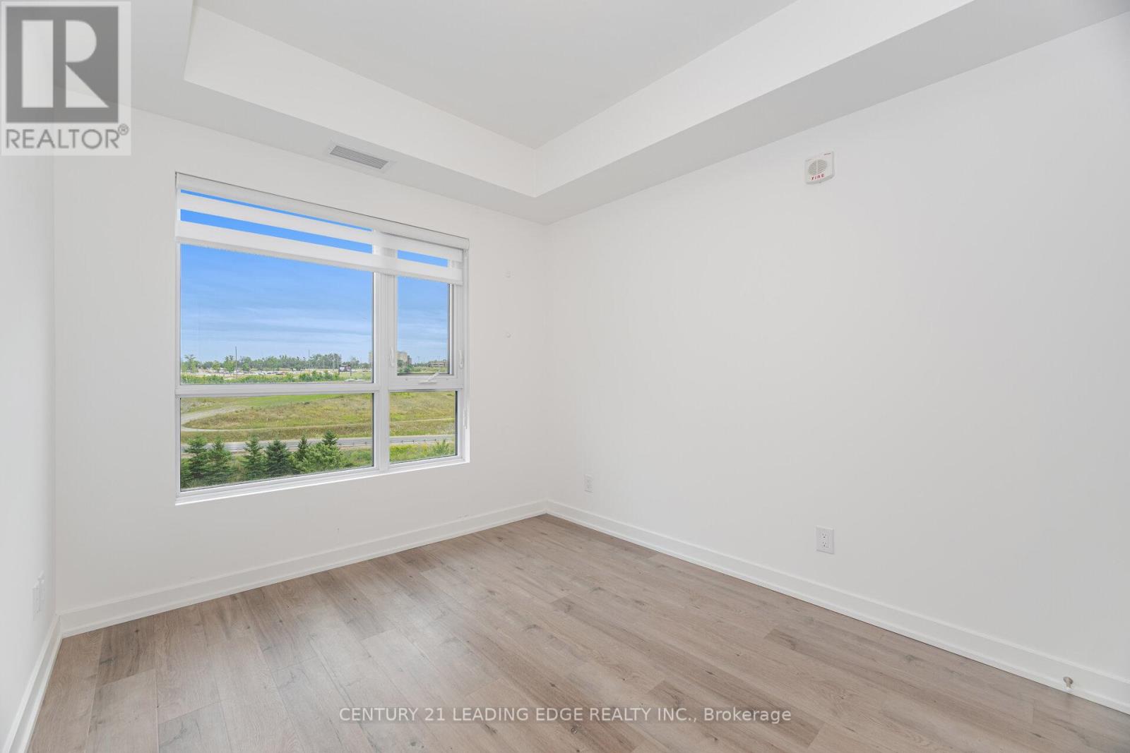 613 - 56 Lakeside Terrace, Barrie, Ontario  L4M 0L4 - Photo 17 - S12352837