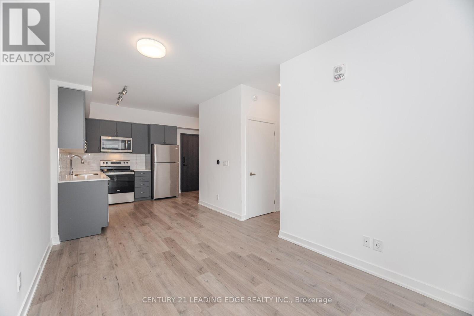 613 - 56 Lakeside Terrace, Barrie, Ontario  L4M 0L4 - Photo 13 - S12352837
