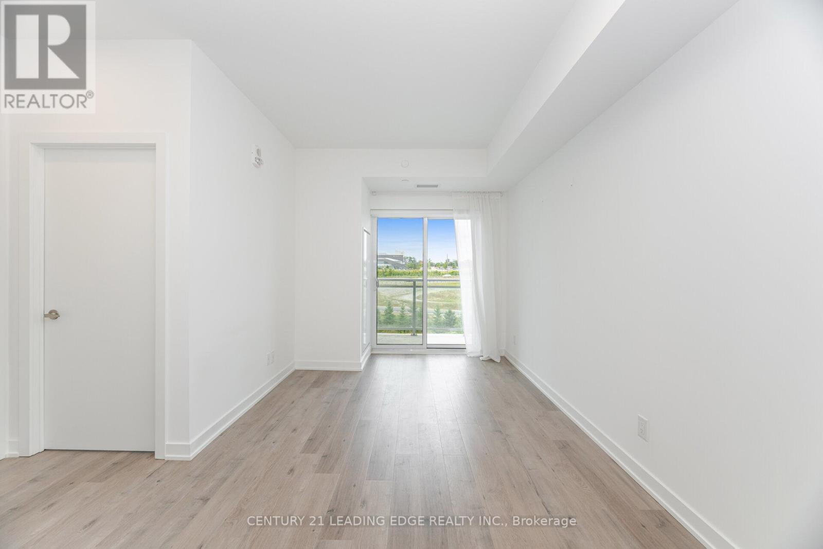 613 - 56 Lakeside Terrace, Barrie, Ontario  L4M 0L4 - Photo 10 - S12352837