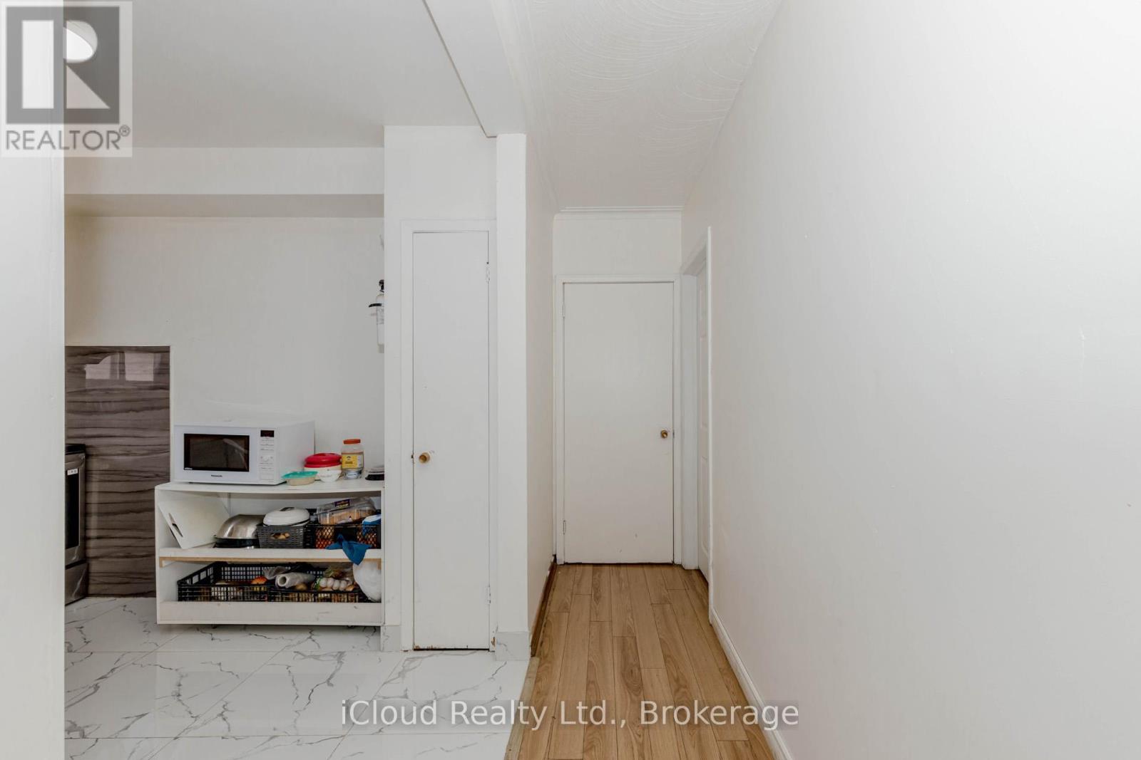 3761 Morning Star Drive, Mississauga, Ontario  L4T 1Y6 - Photo 14 - W12252317