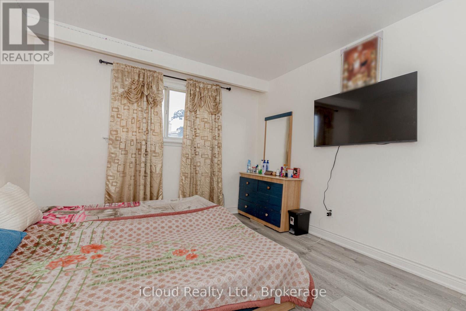 3761 Morning Star Drive, Mississauga, Ontario  L4T 1Y6 - Photo 21 - W12252317