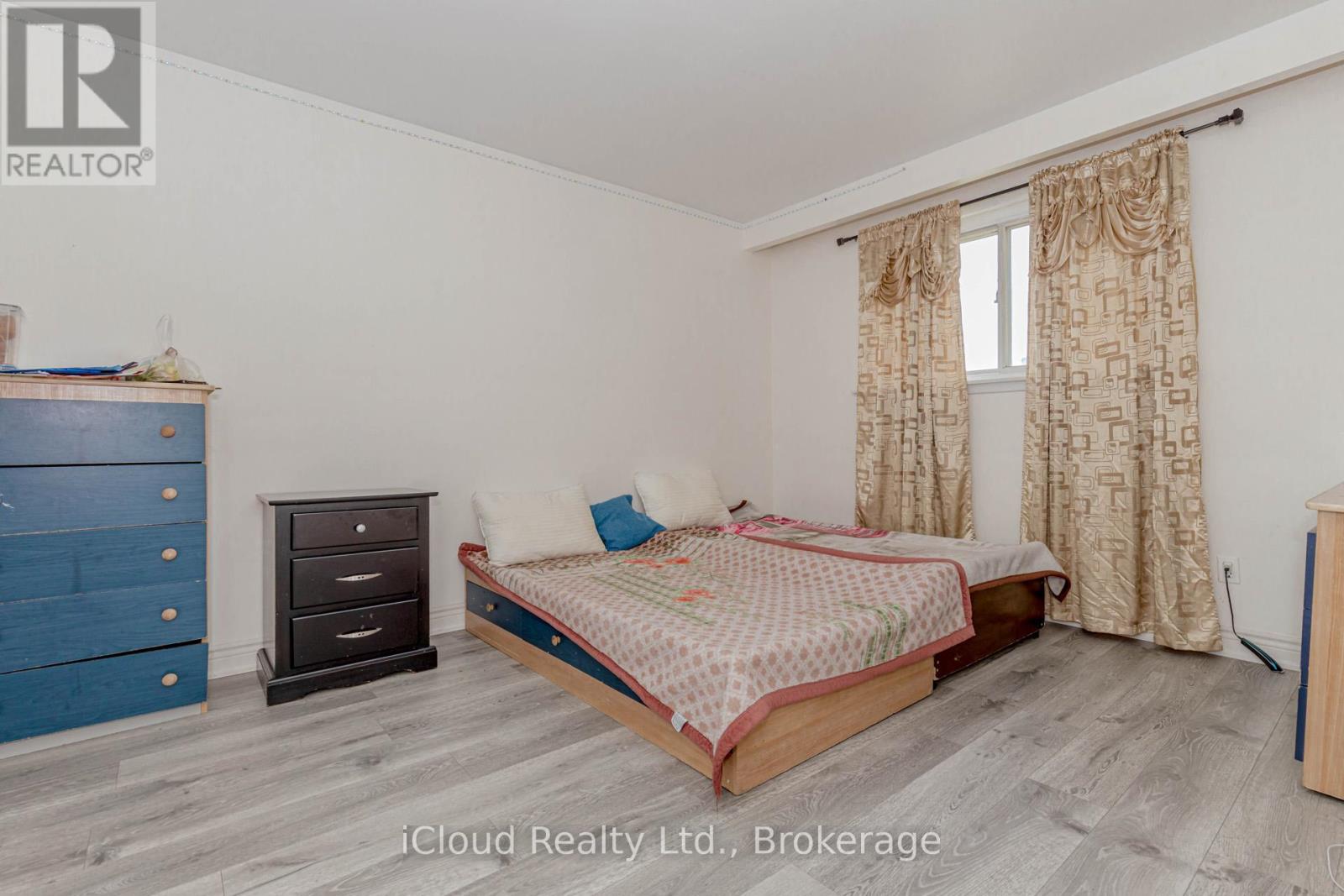 3761 Morning Star Drive, Mississauga, Ontario  L4T 1Y6 - Photo 20 - W12252317