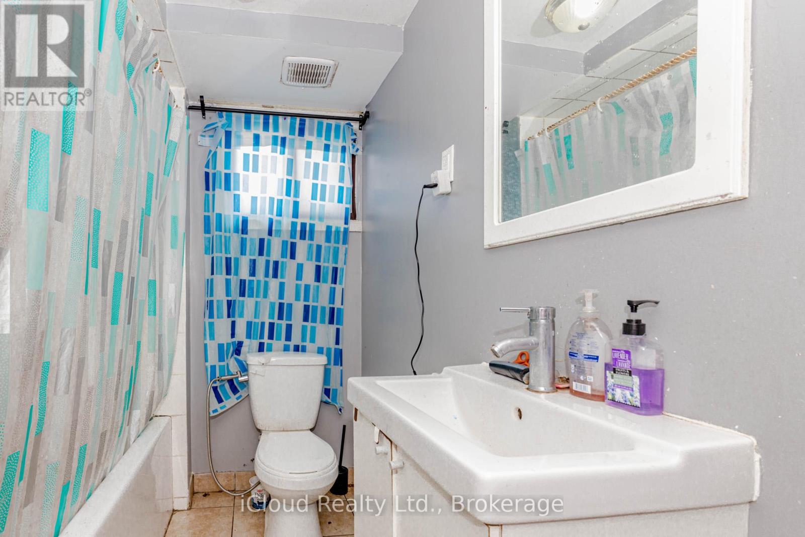 3761 Morning Star Drive, Mississauga, Ontario  L4T 1Y6 - Photo 37 - W12252317