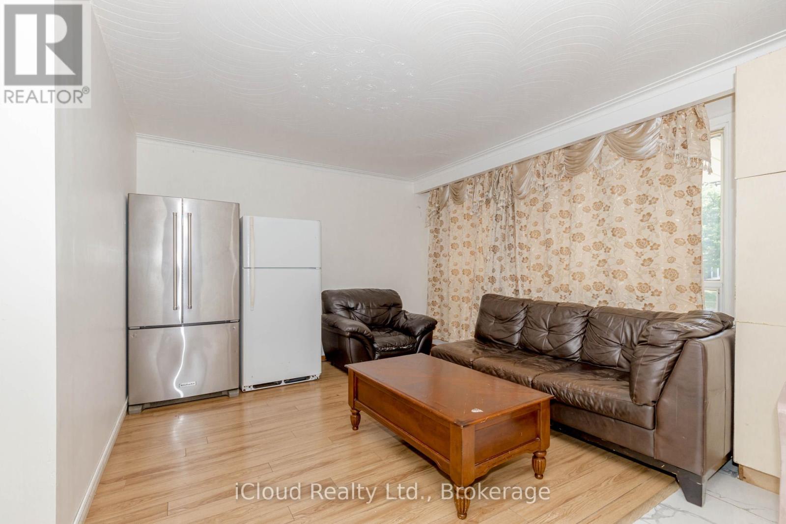 3761 Morning Star Drive, Mississauga, Ontario  L4T 1Y6 - Photo 12 - W12252317